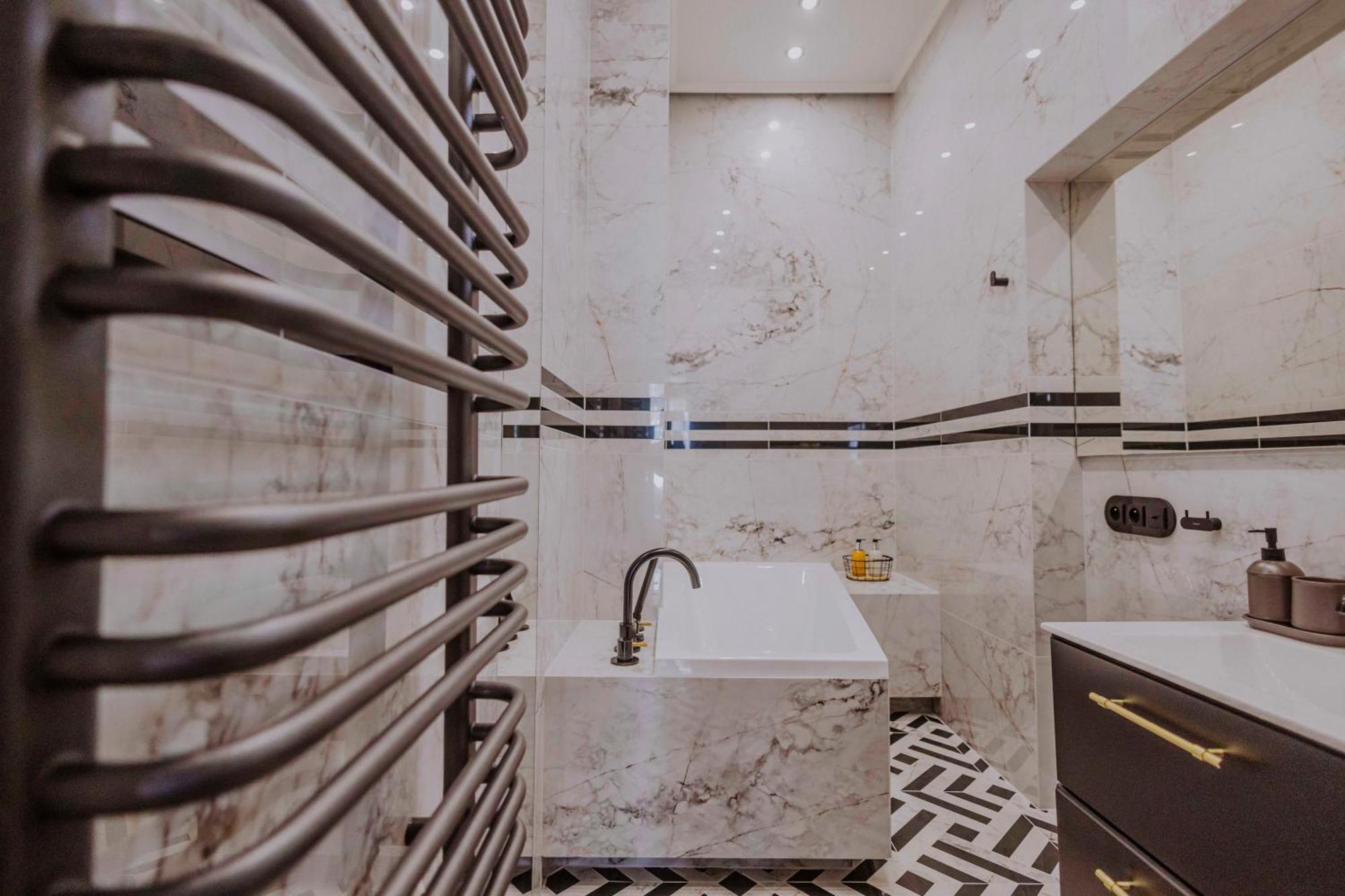 Crown Pearl - Wonderful Apartment, 110Scm, 4 Rooms Kraków Zewnętrze zdjęcie